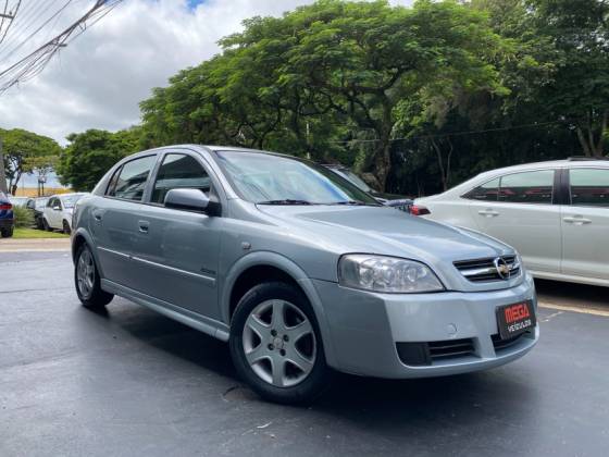 CHEVROLET ASTRA 2.0 MPFI ADVANTAGE 8V FLEX 4P MANUAL CHEVROLET ASTRA 2.0 MPFI ADVANTAGE 8V FLEX 4P MANUAL